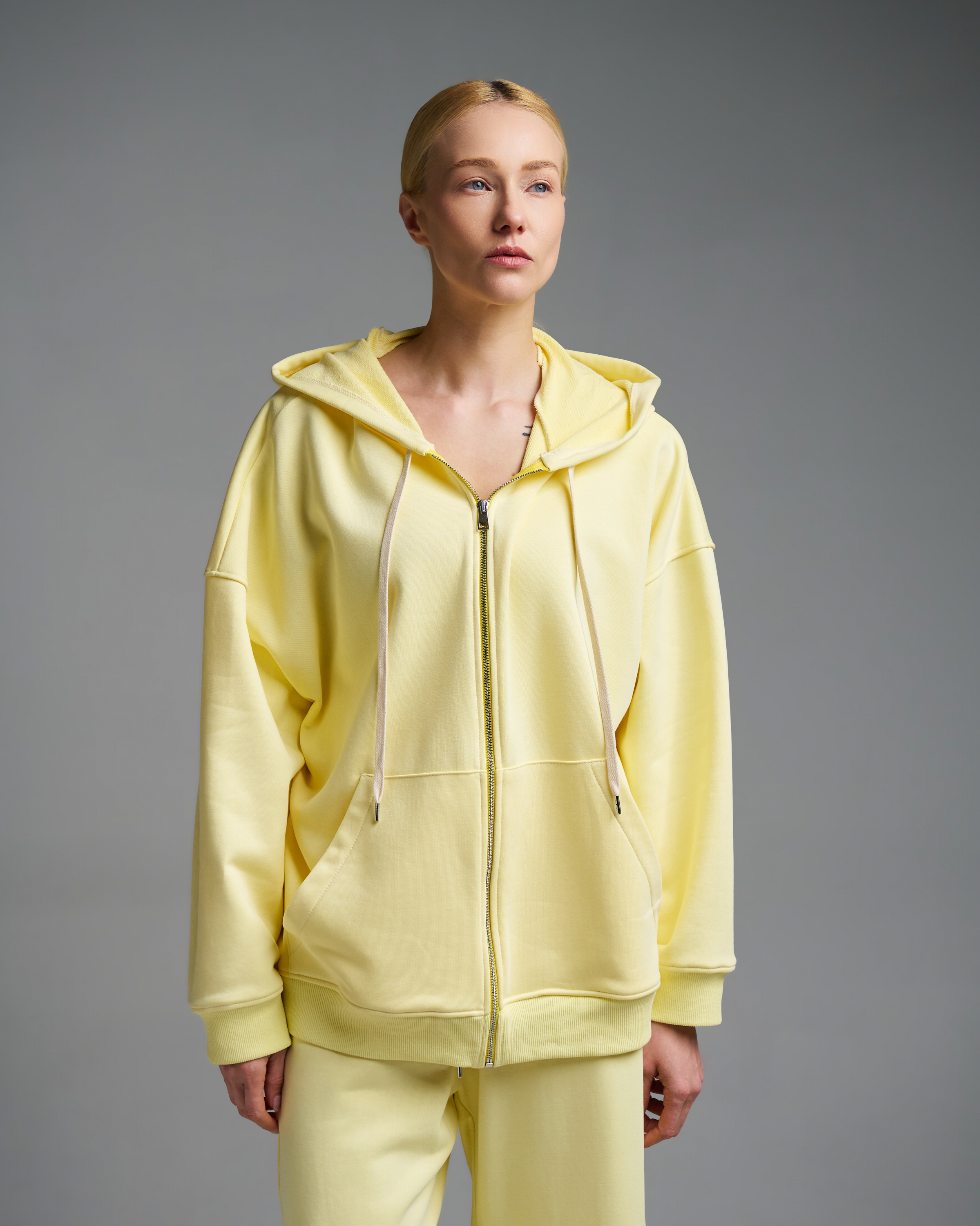 Yellow hooded Cardigan Sweatshirt with zipper Vicolo - 2