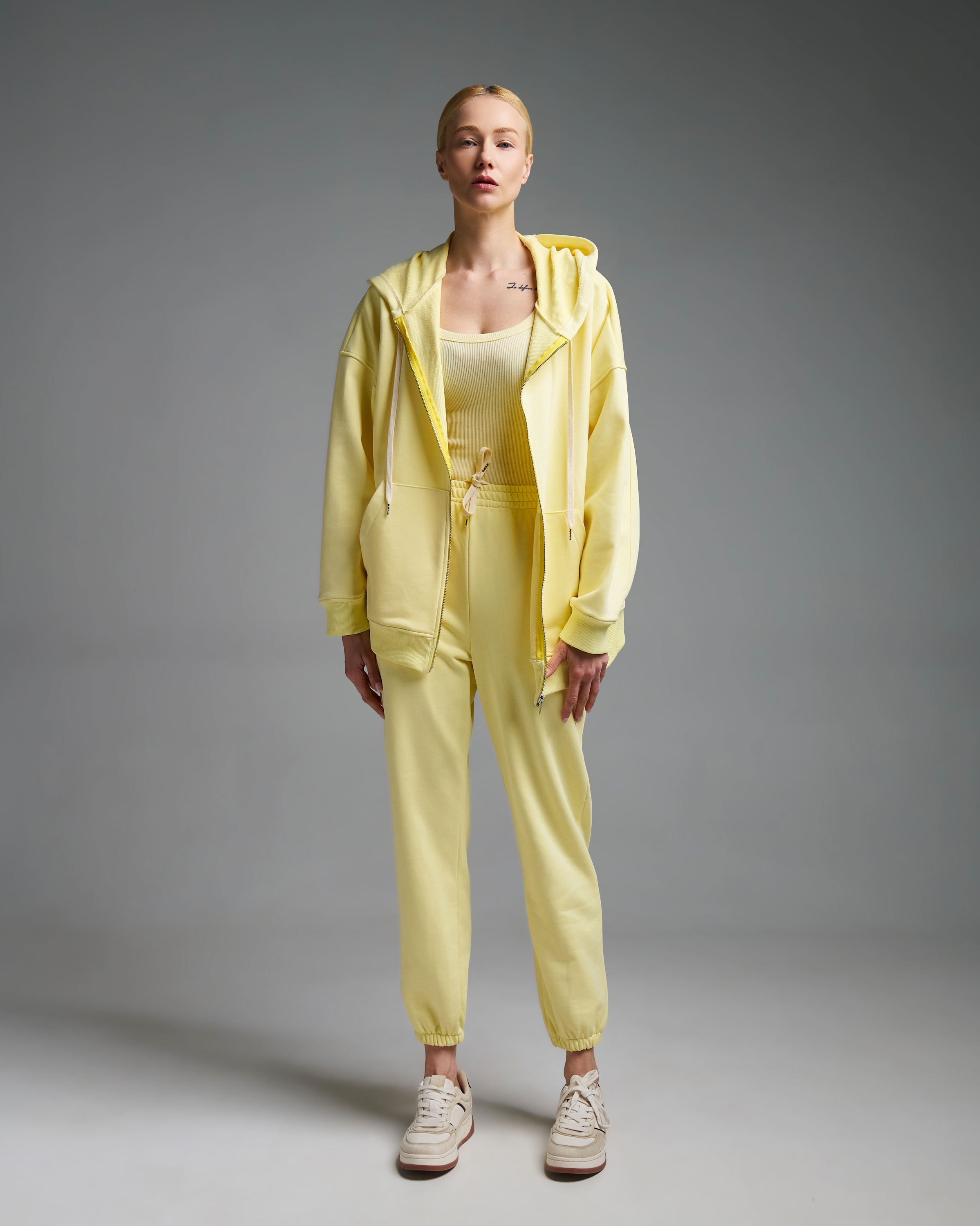 Yellow Sweatpants with elasticated hem Vicolo - 2