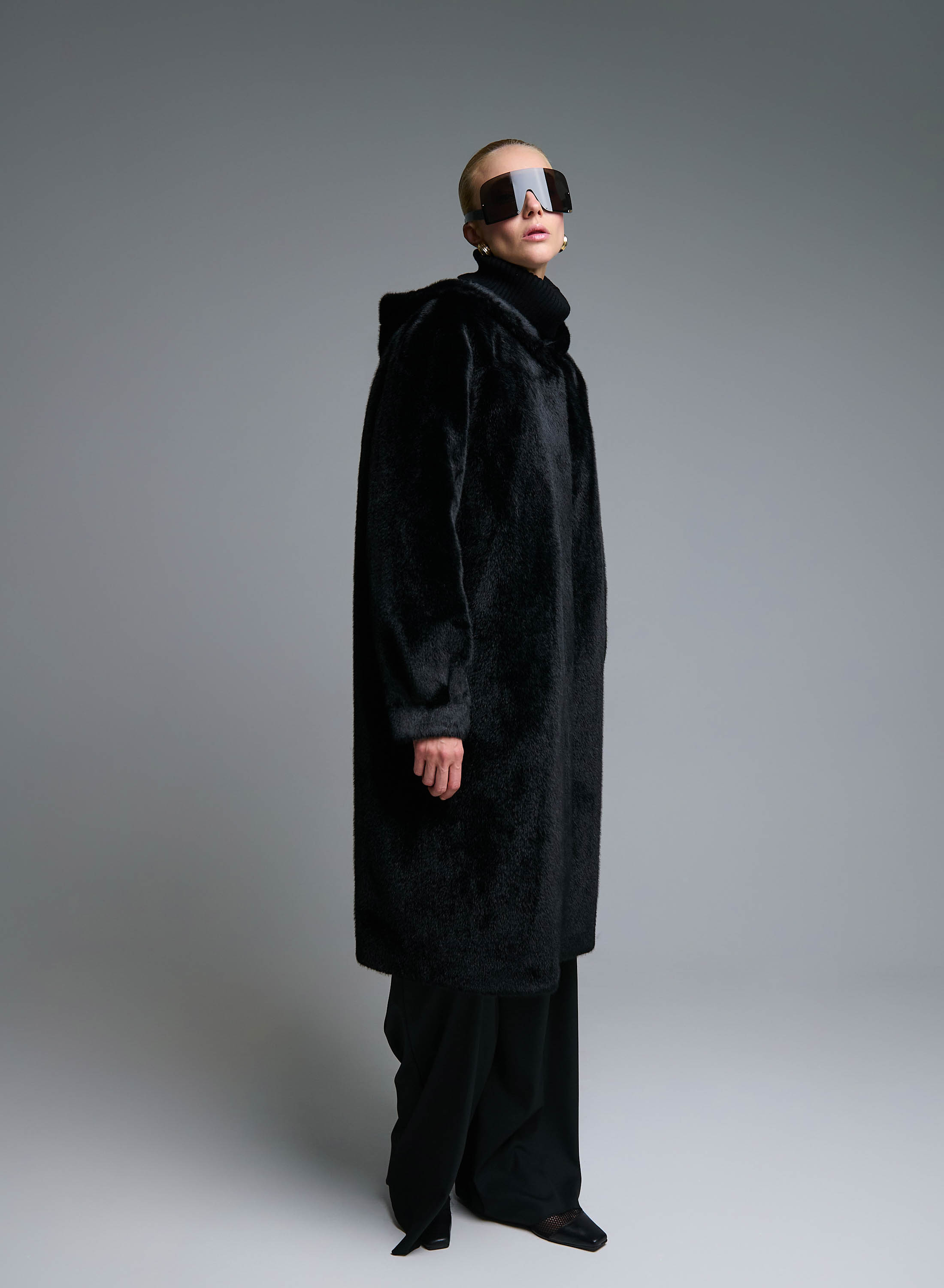 Black reversible Coat, Mouton-eco Fur, with hood Emme Marella - 5