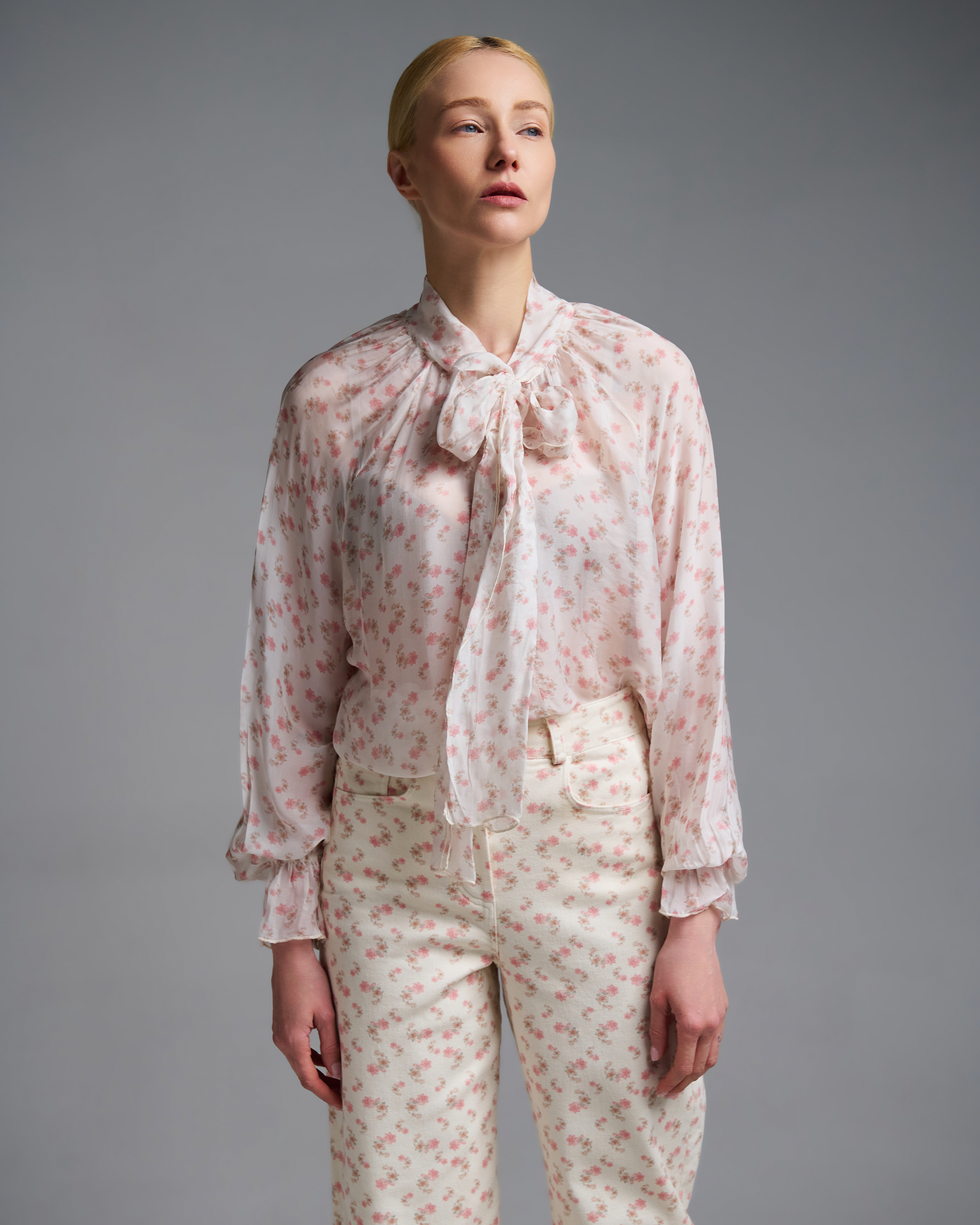 Floral Shirt with a tie collar Vicolo - 1