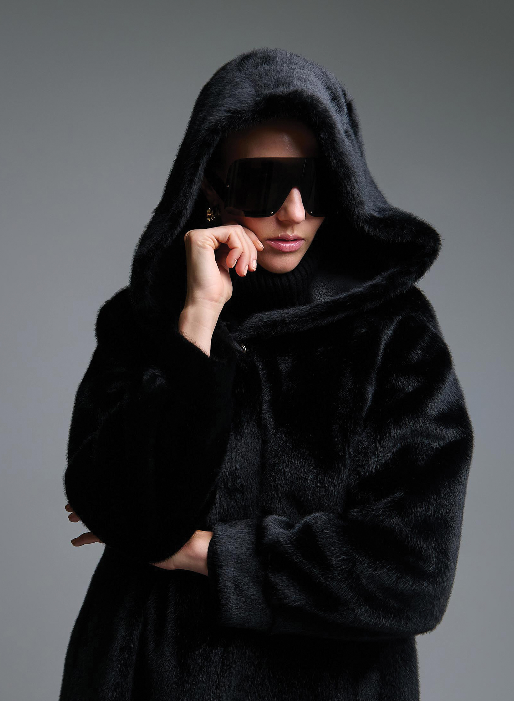 Black reversible Coat, Mouton-eco Fur, with hood Emme Marella - 6