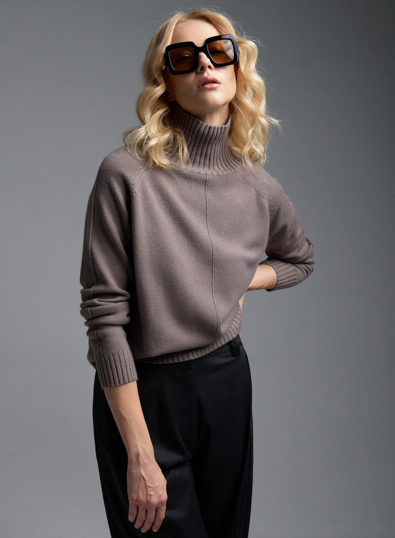 Taupe turtleneck Sweater Luxe - 1