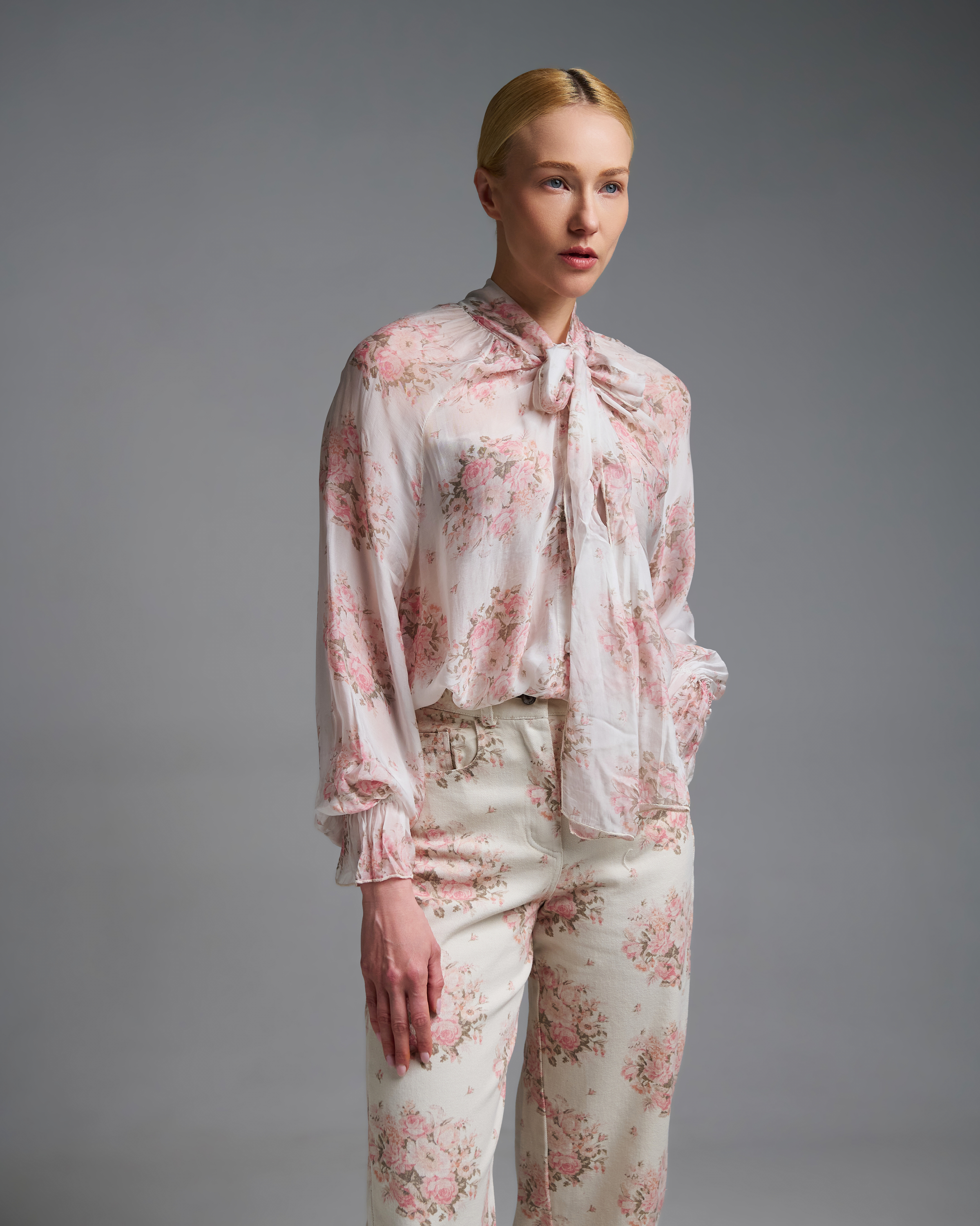 Floral Shirt with a tie collar Vicolo - 0