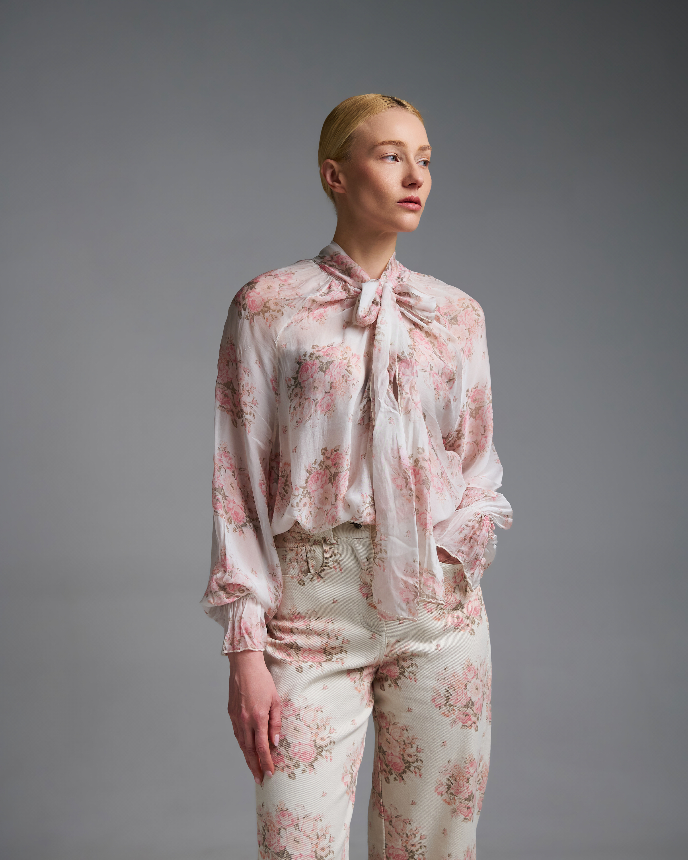 Floral Shirt with a tie collar Vicolo - 1