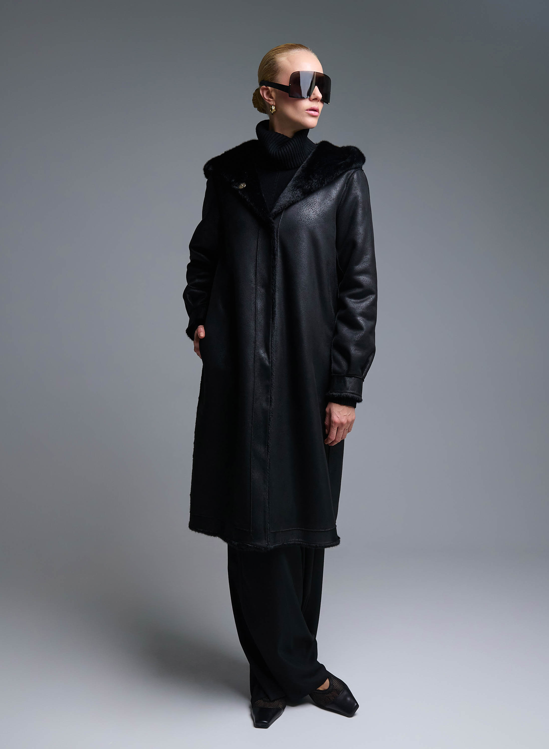 Black reversible Coat, Mouton-eco Fur, with hood Emme Marella - 8