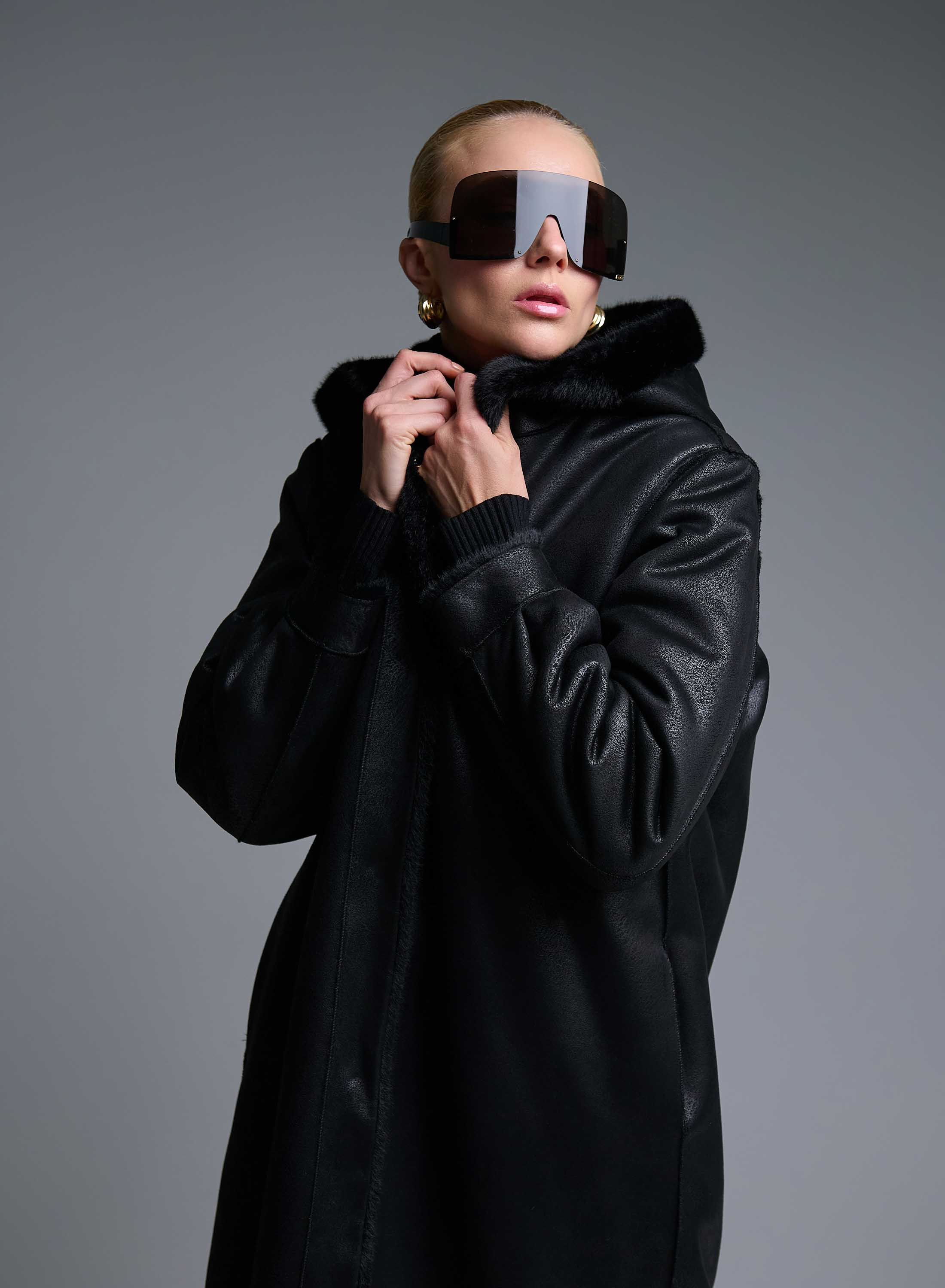 Black reversible Coat, Mouton-eco Fur, with hood Emme Marella - 9