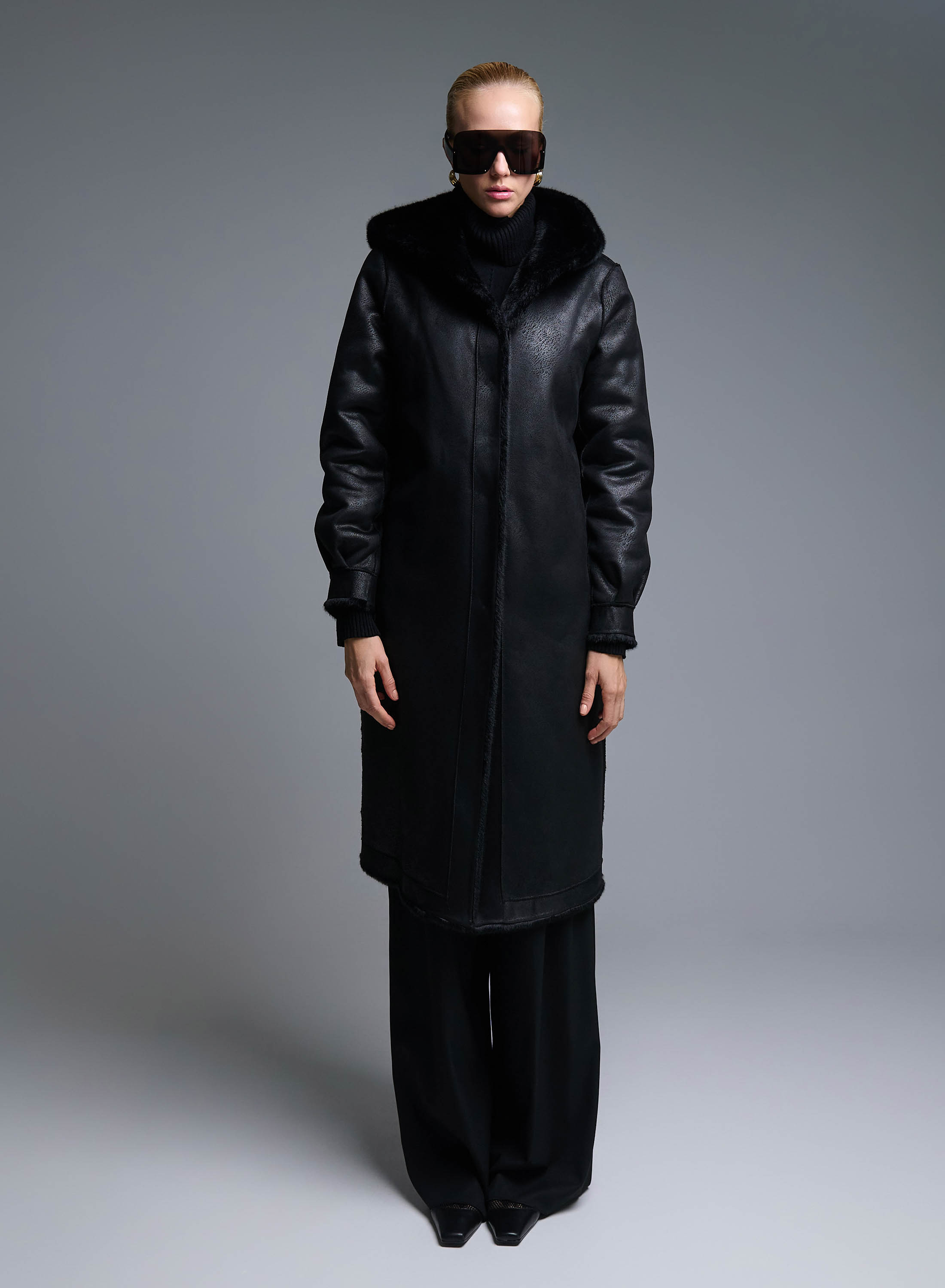 Black reversible Coat, Mouton-eco Fur, with hood Emme Marella - 0