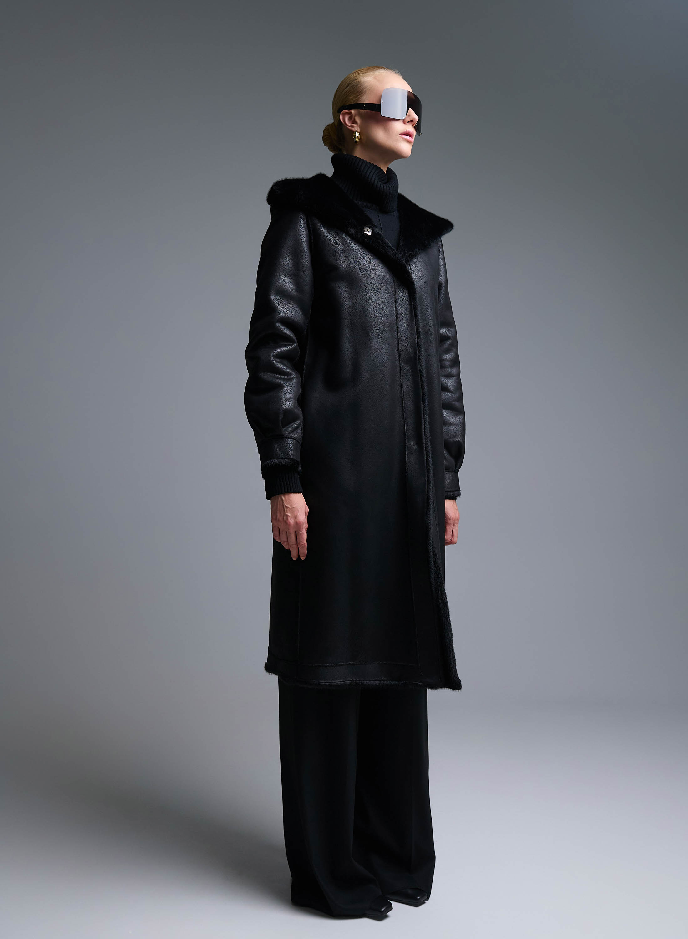 Black reversible Coat, Mouton-eco Fur, with hood Emme Marella - 2