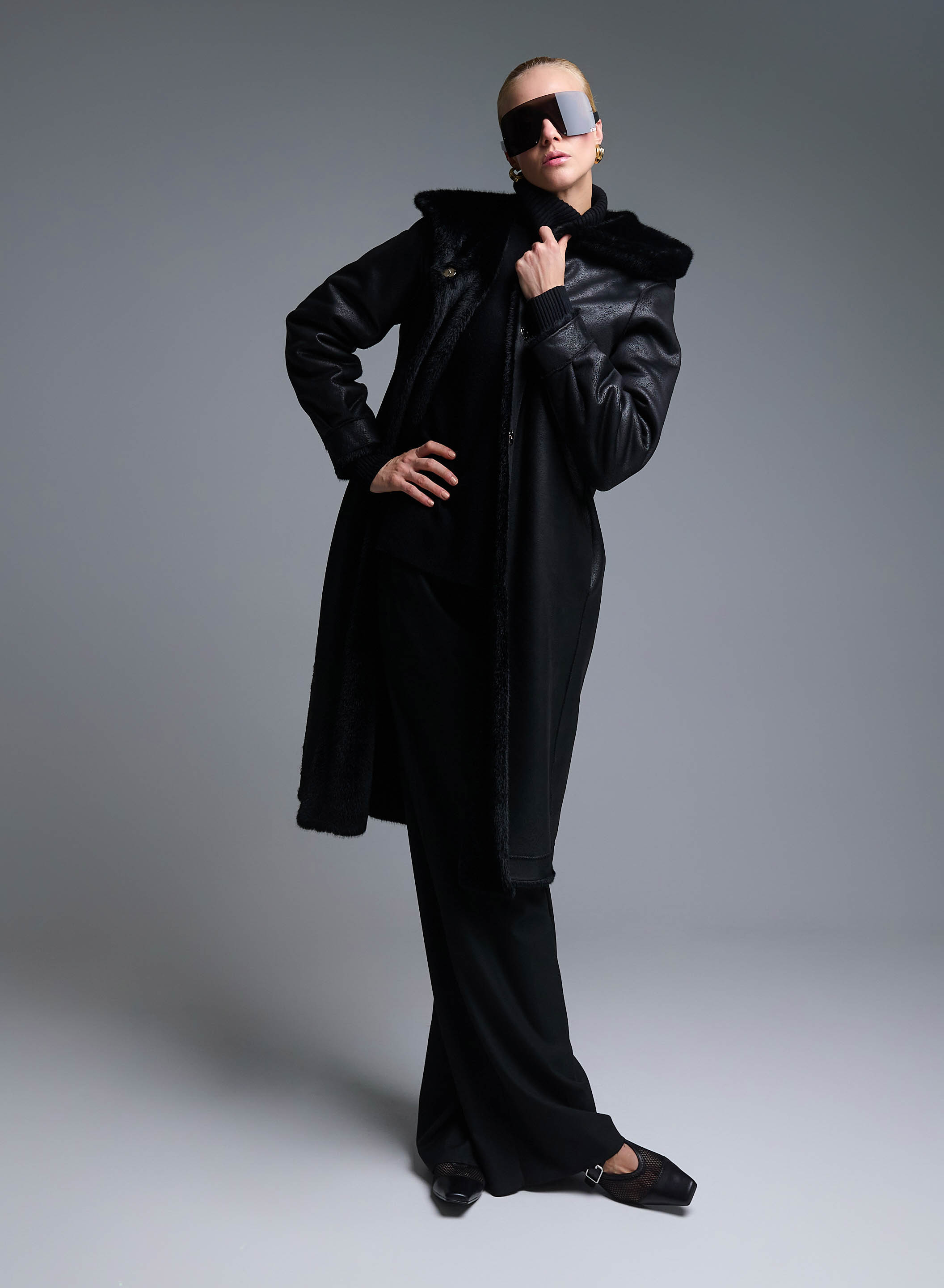 Black reversible Coat, Mouton-eco Fur, with hood Emme Marella - 3