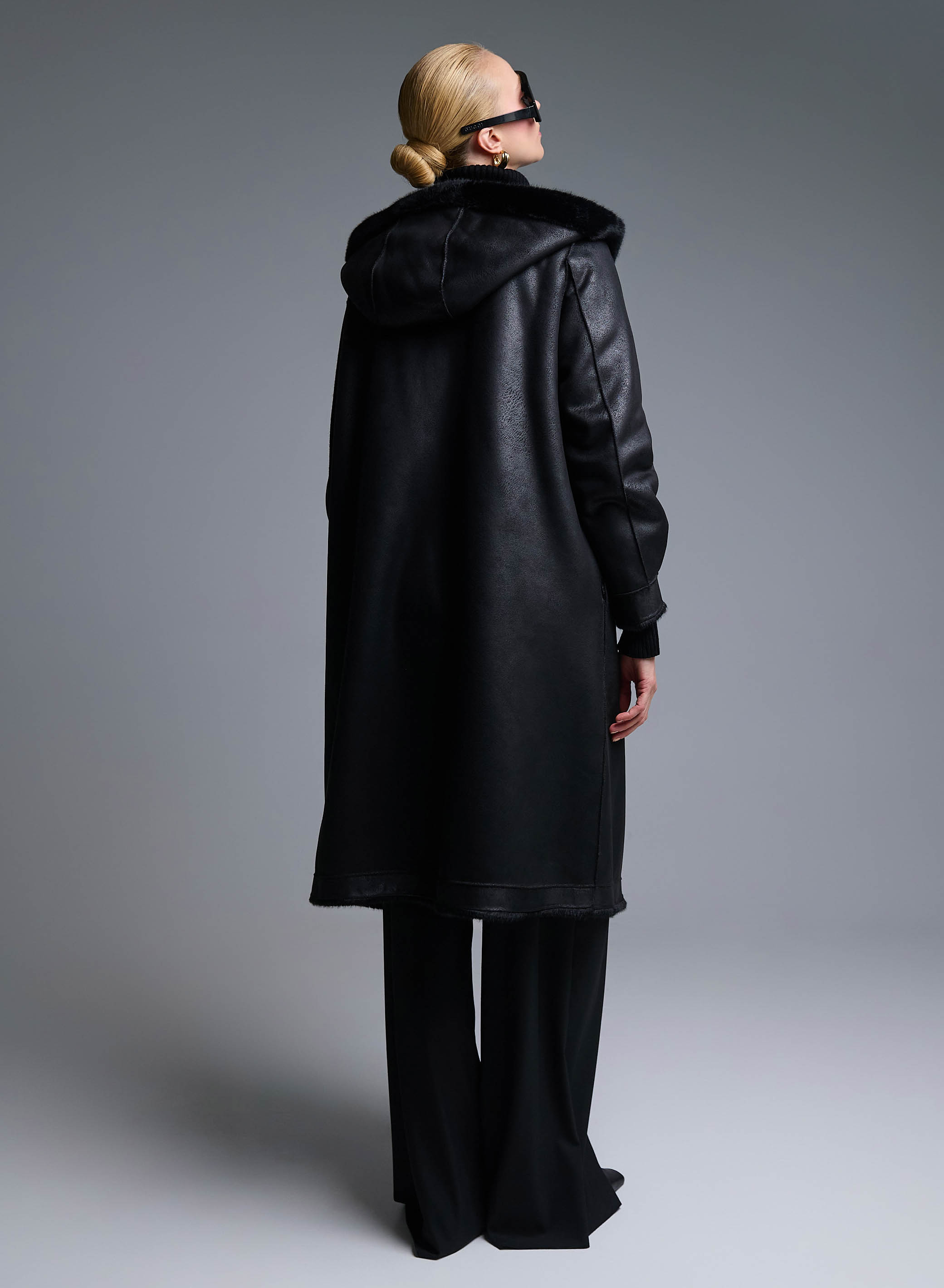 Black reversible Coat, Mouton-eco Fur, with hood Emme Marella - 4