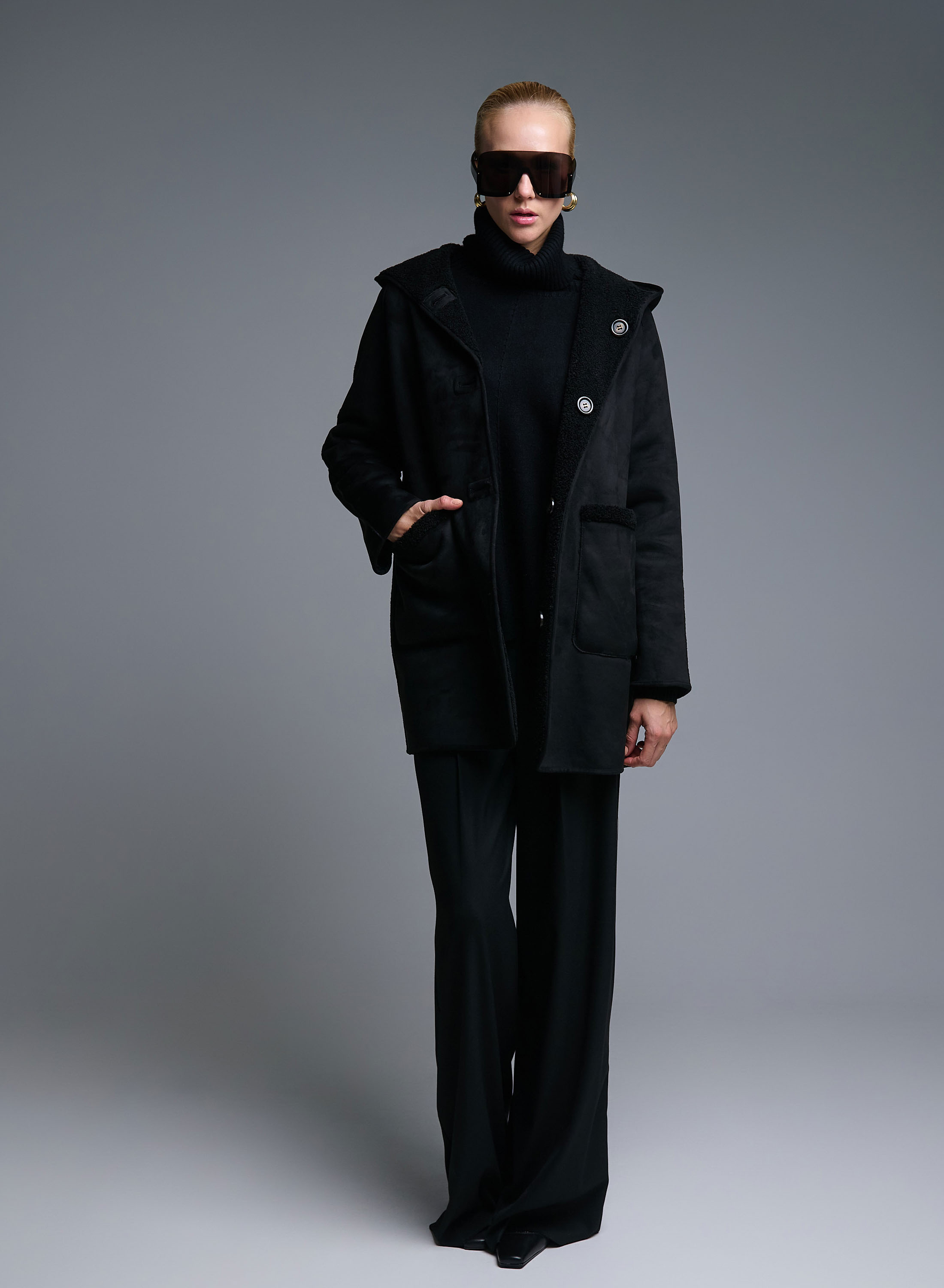 Black reversible Overcoat Mouton-Eco Fur with hood Emme Marella - 2