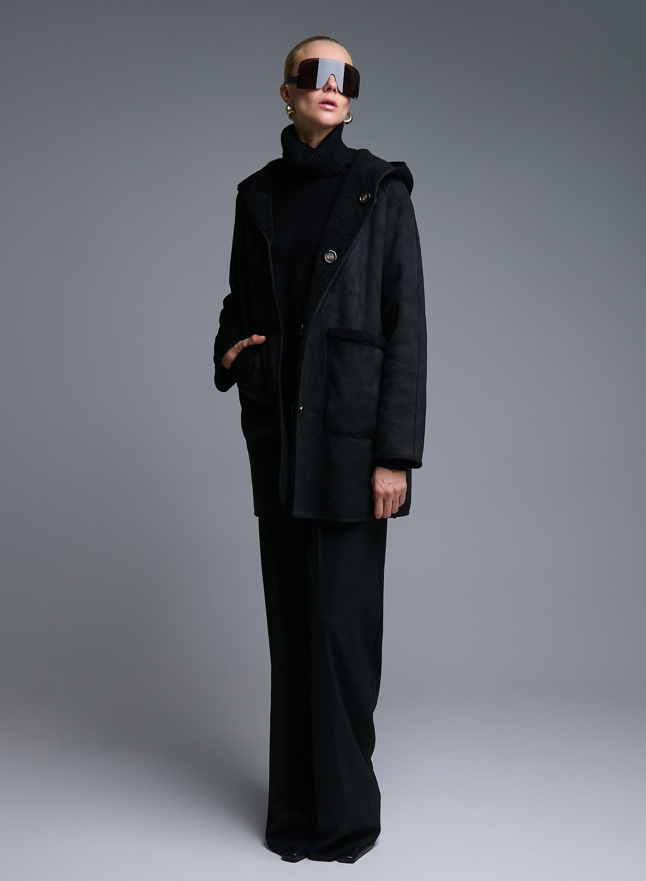 Black reversible Overcoat Mouton-Eco Fur with hood Emme Marella - 4