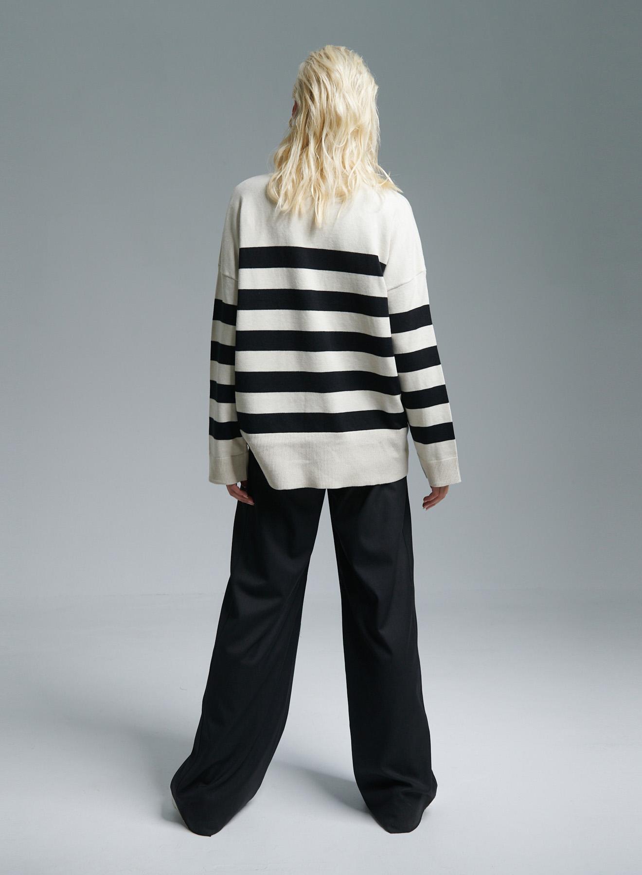 Ecru-Black Cardigan with stripes Finery - 2