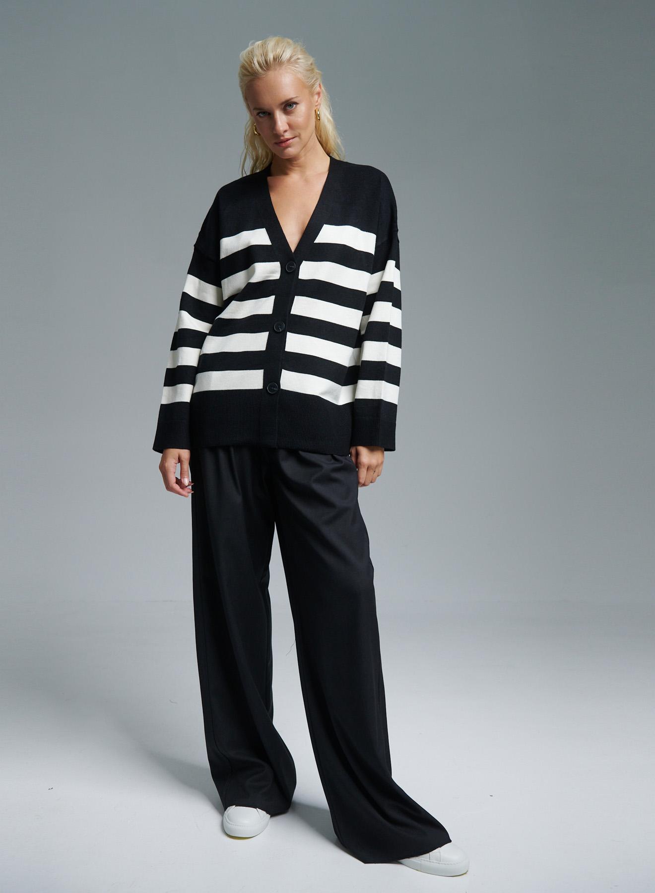 Black-Ecru Cardigan with stripes Finery - 4