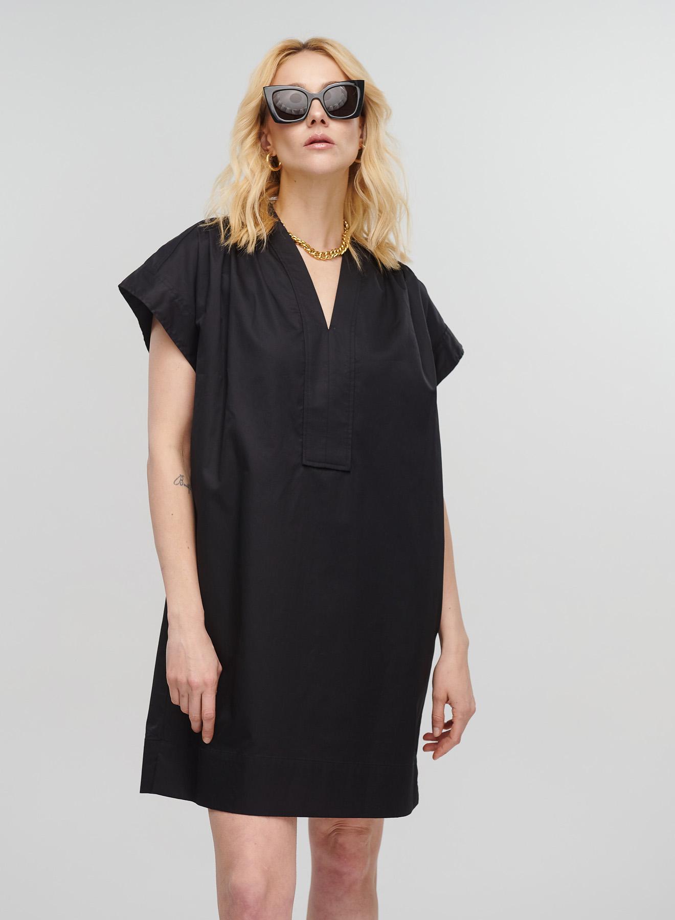 Μαύρο Φόρεμα με V λαιμόκοψη και ζώνη Milla - 1