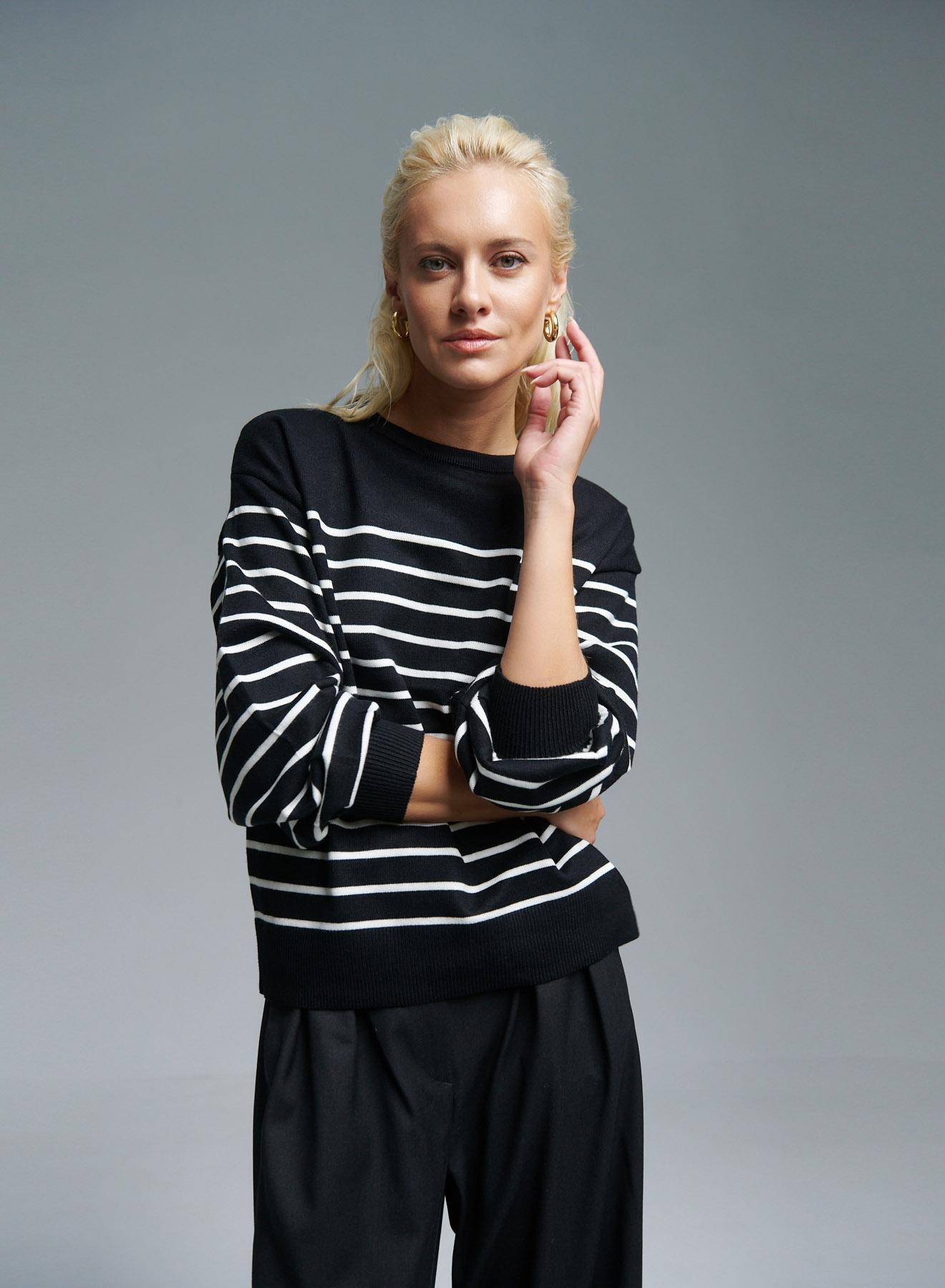 Black-White Sweater with stripes Finery - 1