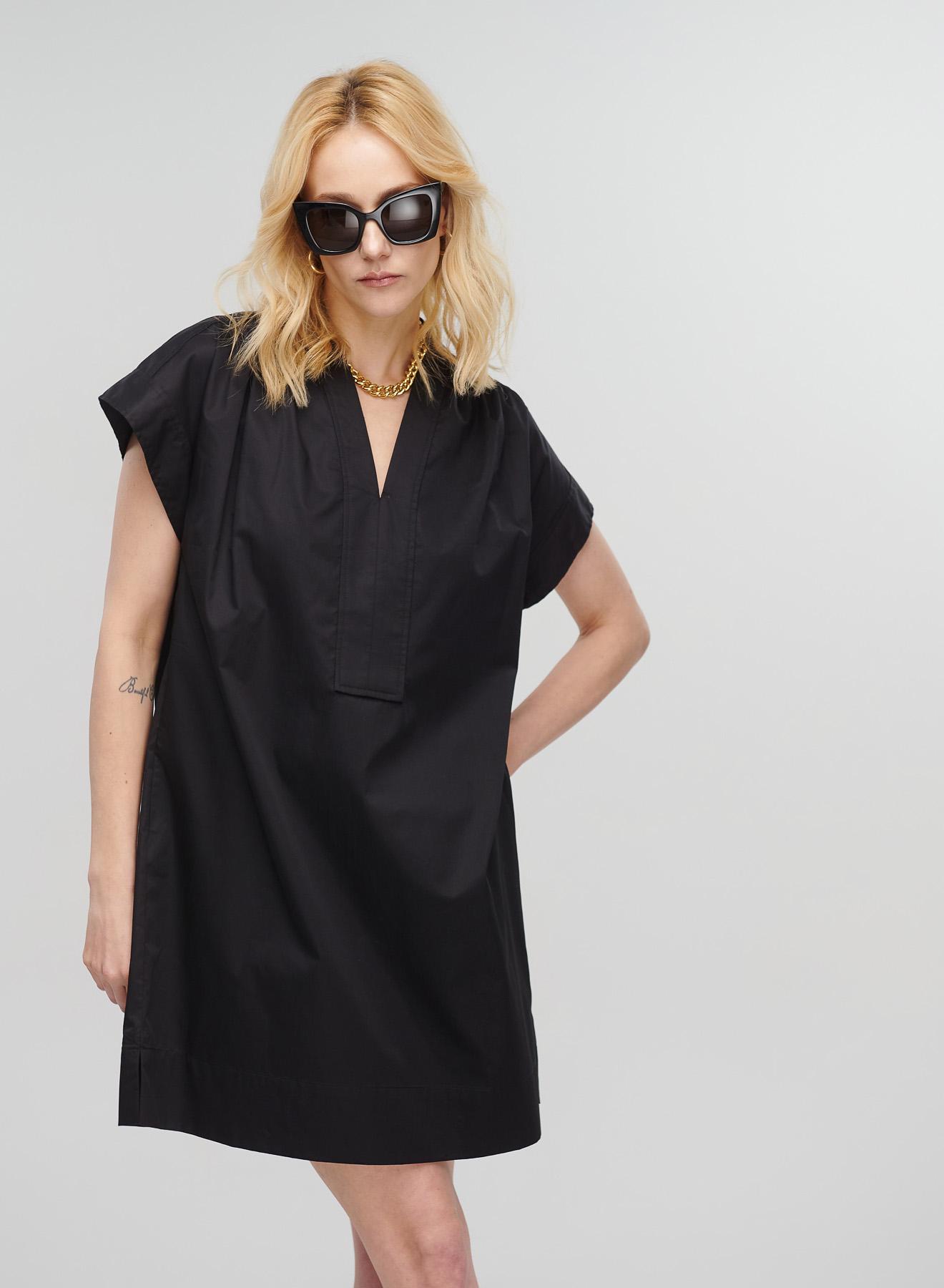 Μαύρο Φόρεμα με V λαιμόκοψη και ζώνη Milla - 4