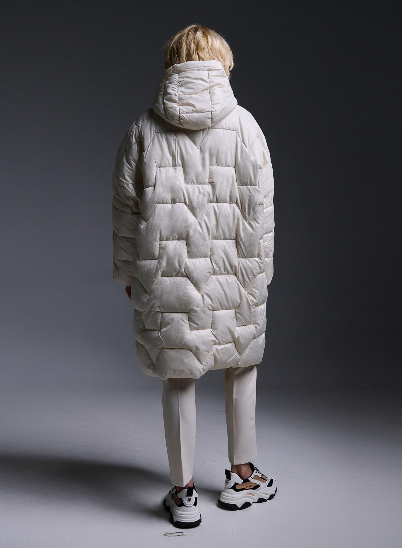 Oversized puffer jacket with hood - 4