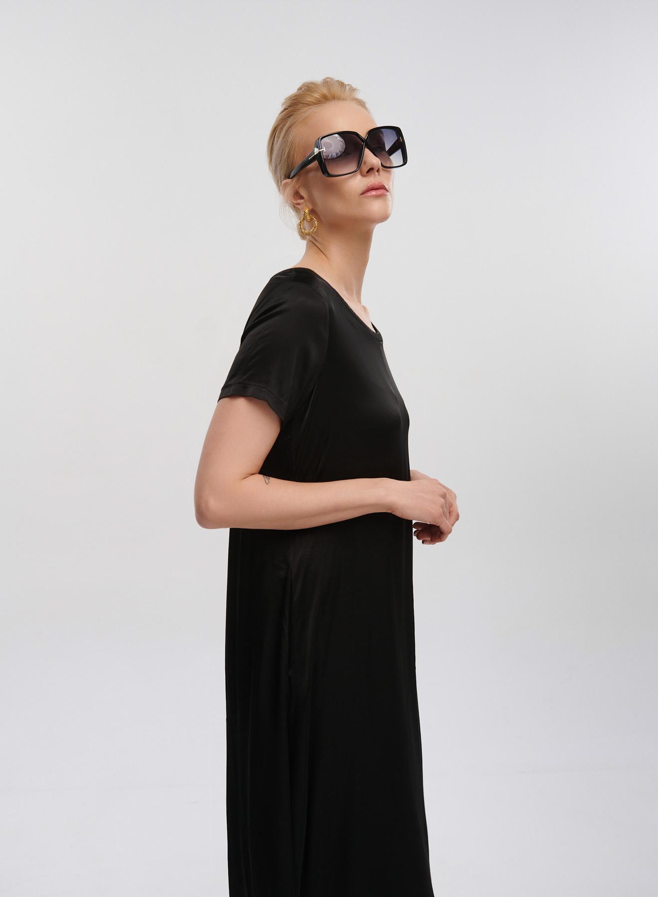 Black silky touch long Dress with short sleeves Tensione In - 3