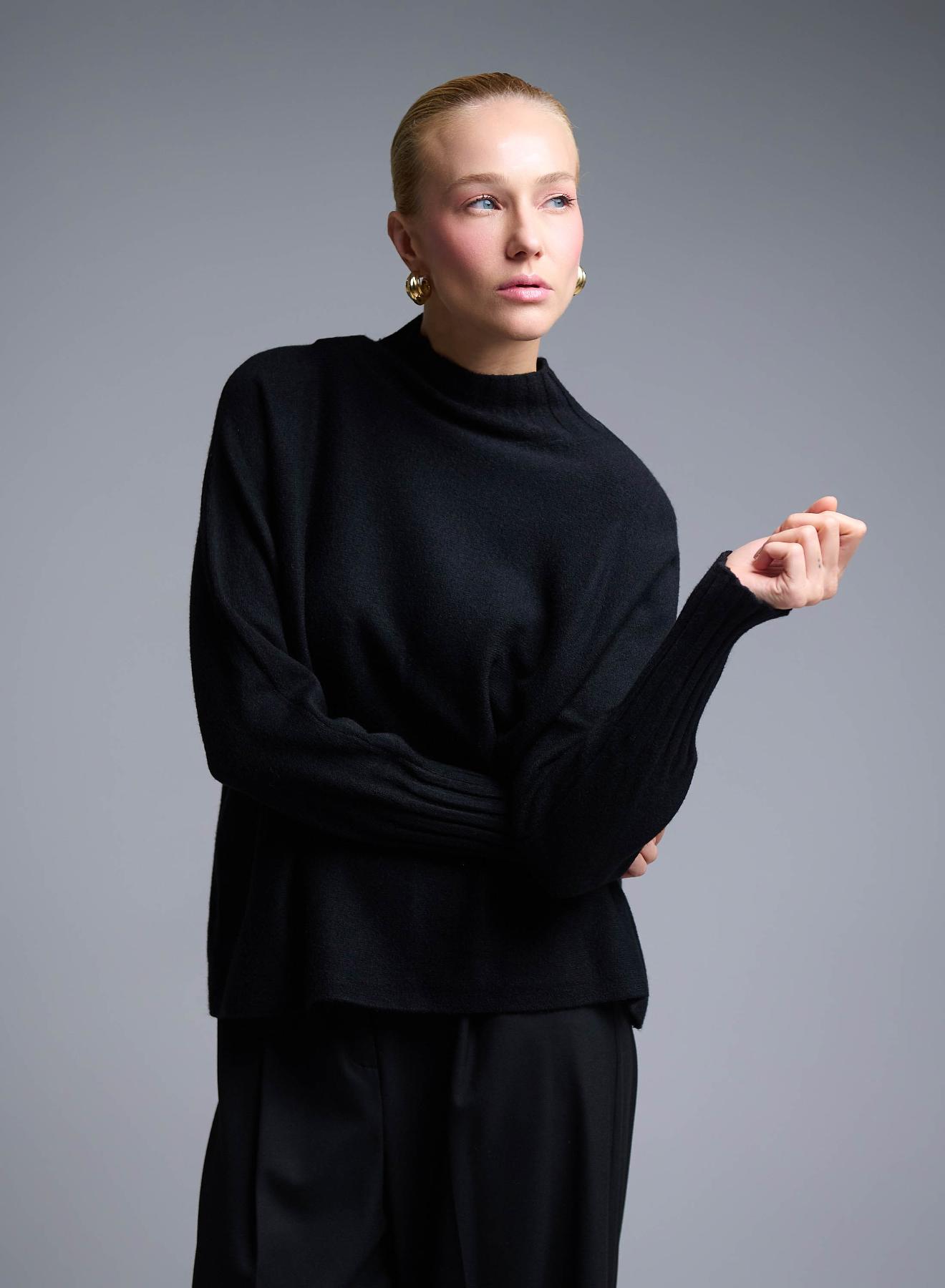 Μαύρο Πουλόβερ ημιζιβάγκο σε χαλαρή γραμμή Valentina Milano - 1