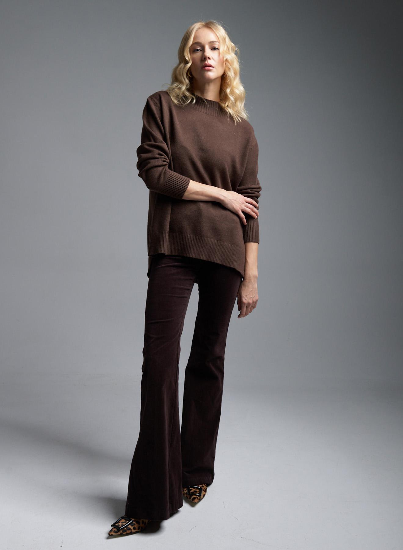 Brown asymetrical Sweater with side slits Bluoltre - 2