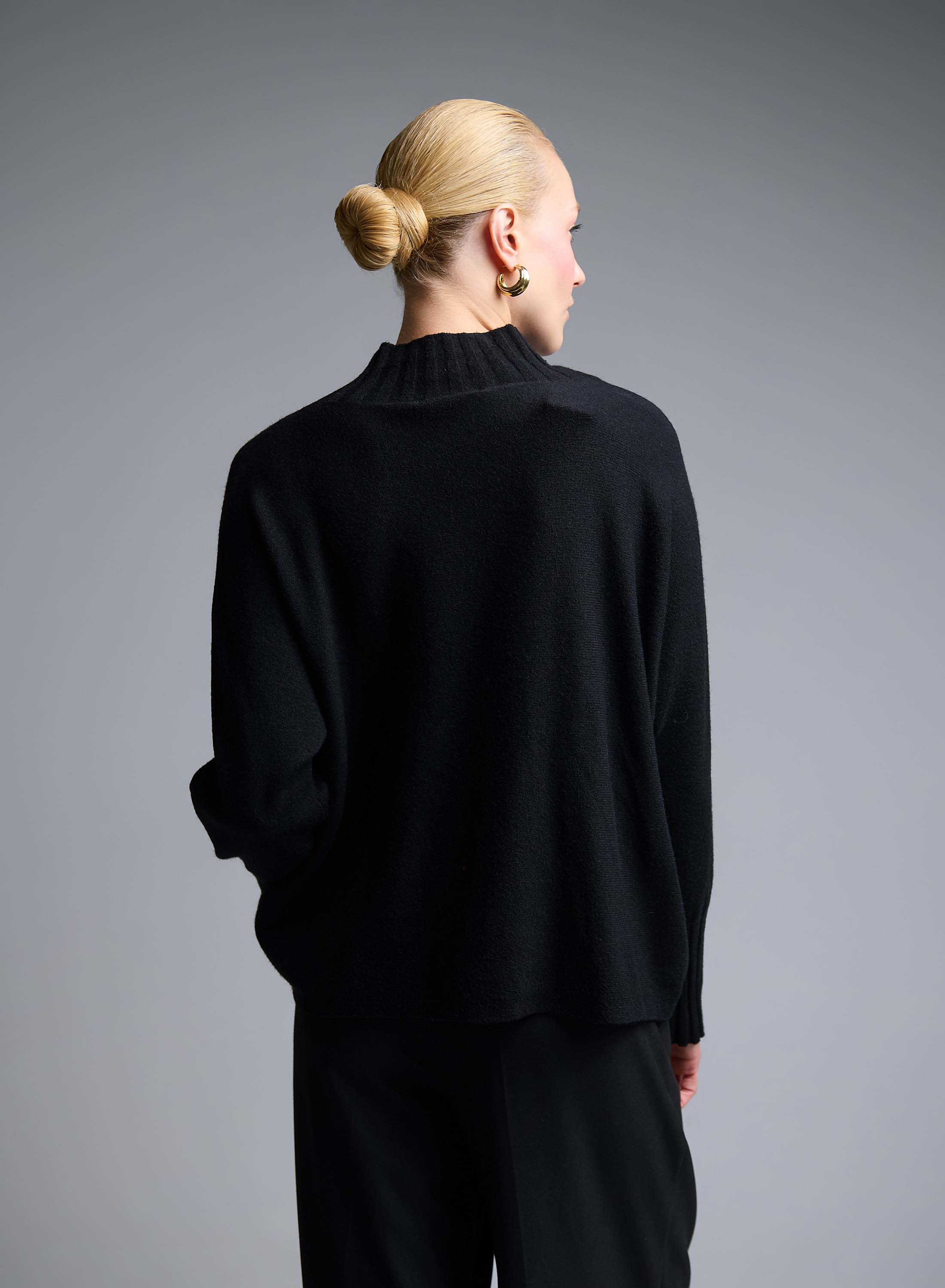 Μαύρο Πουλόβερ ημιζιβάγκο σε χαλαρή γραμμή Valentina Milano - 5