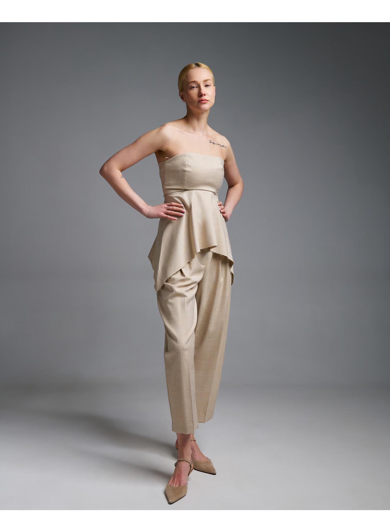 Μπεζ στράπλες Τοπ με ασύμμετρο τελείωμα Vicolo - 2