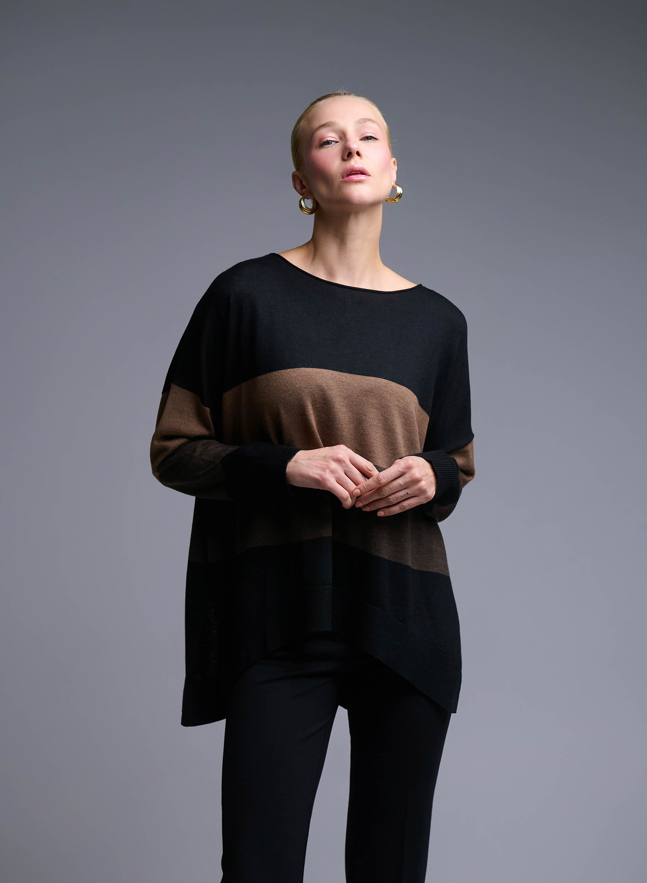 Black-Brown loose fit Sweater with wide stripes See - 1