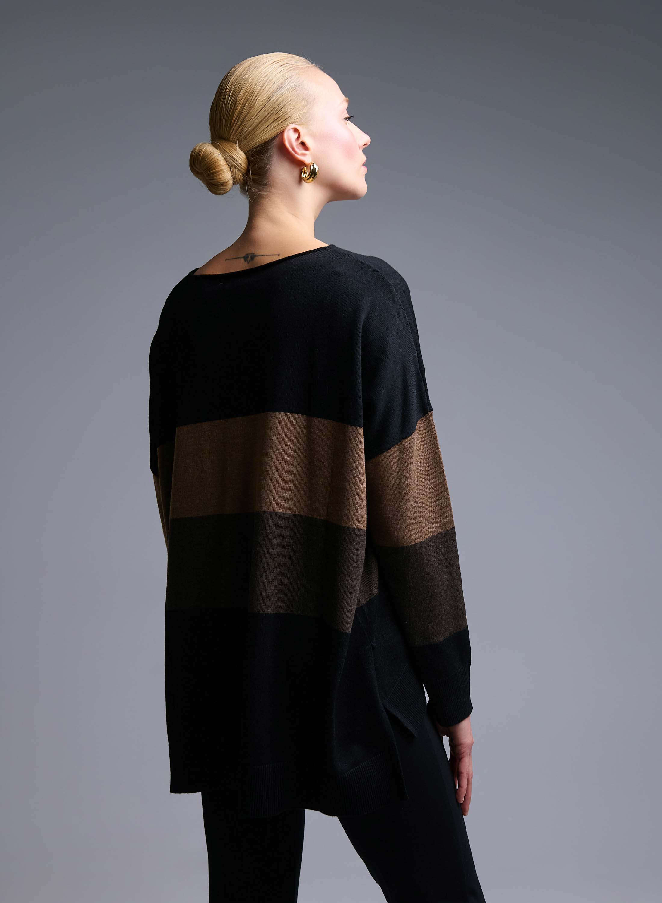 Black-Brown loose fit Sweater with wide stripes See - 5