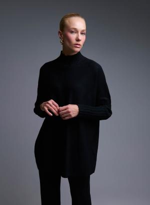 Copy of Black high neck loose fit Sweater La Liberta - 50664