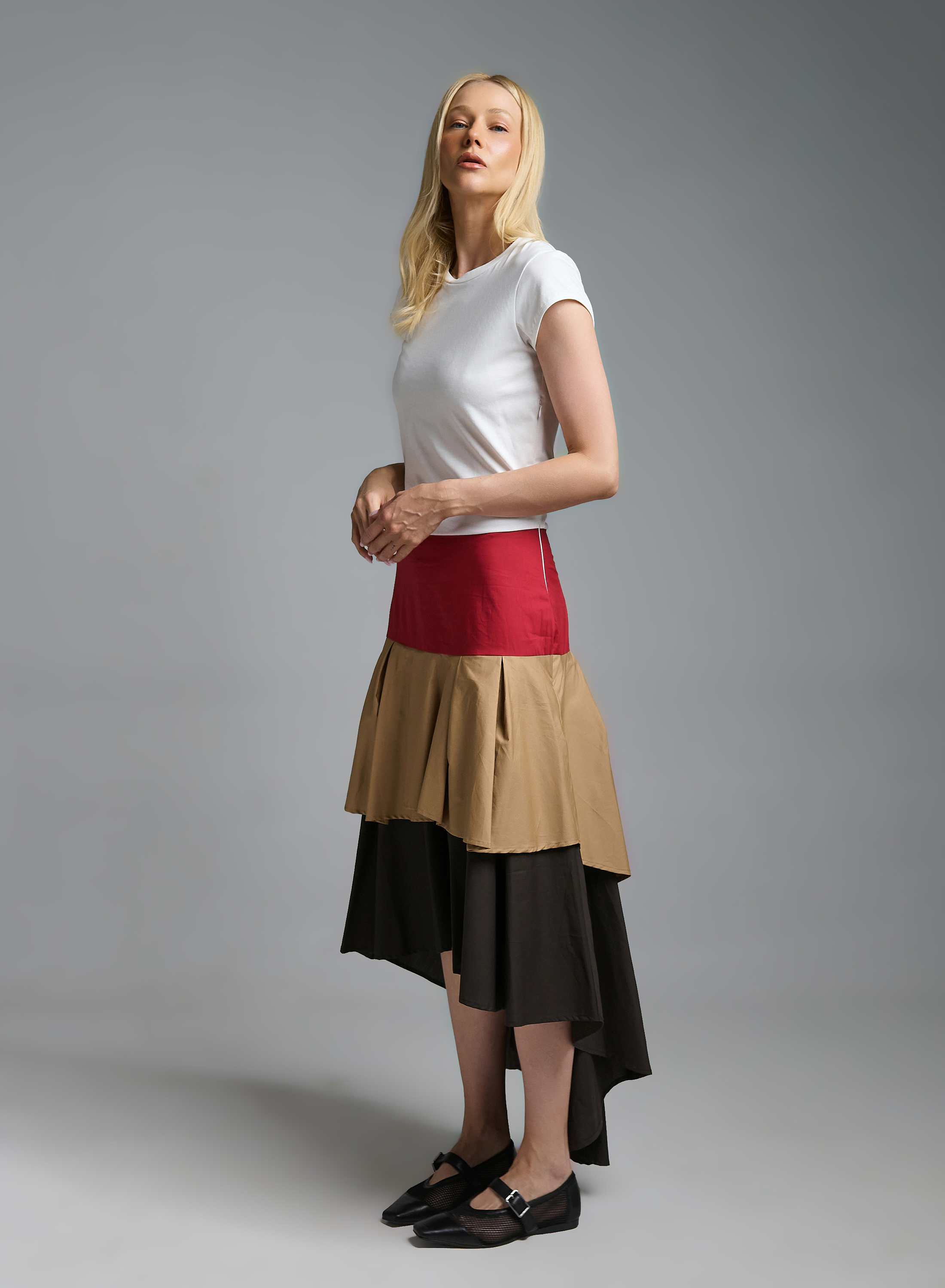 White-Camel-Red-Chocolate Dress with short sleevess wit two different fabrics and with ruffles Motel - 0