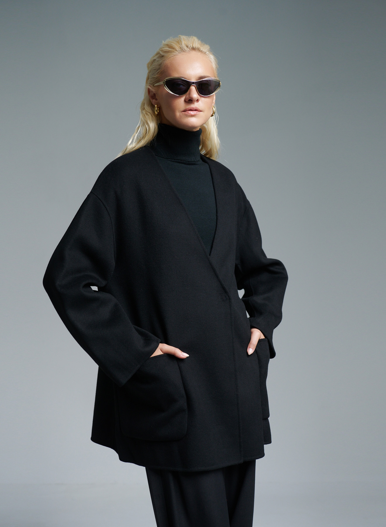 Black oversized Cardigan Coat with V neckline Vicolo - 2