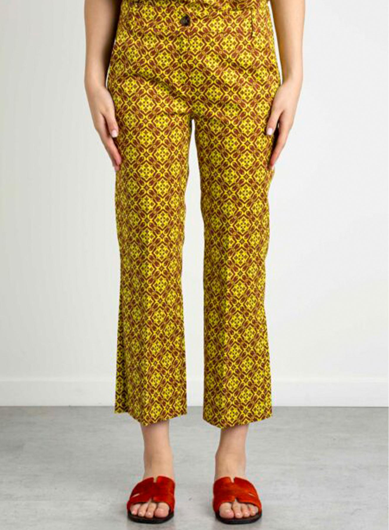 Slightly-flare-fit patterned trousers - 4