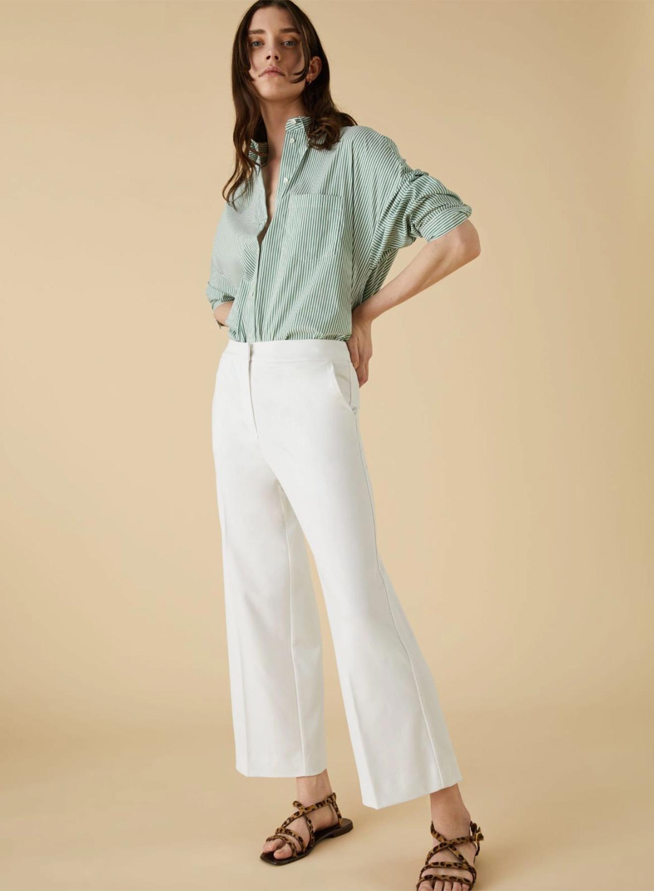 Slightly-flare-fit cropped trousers - 3