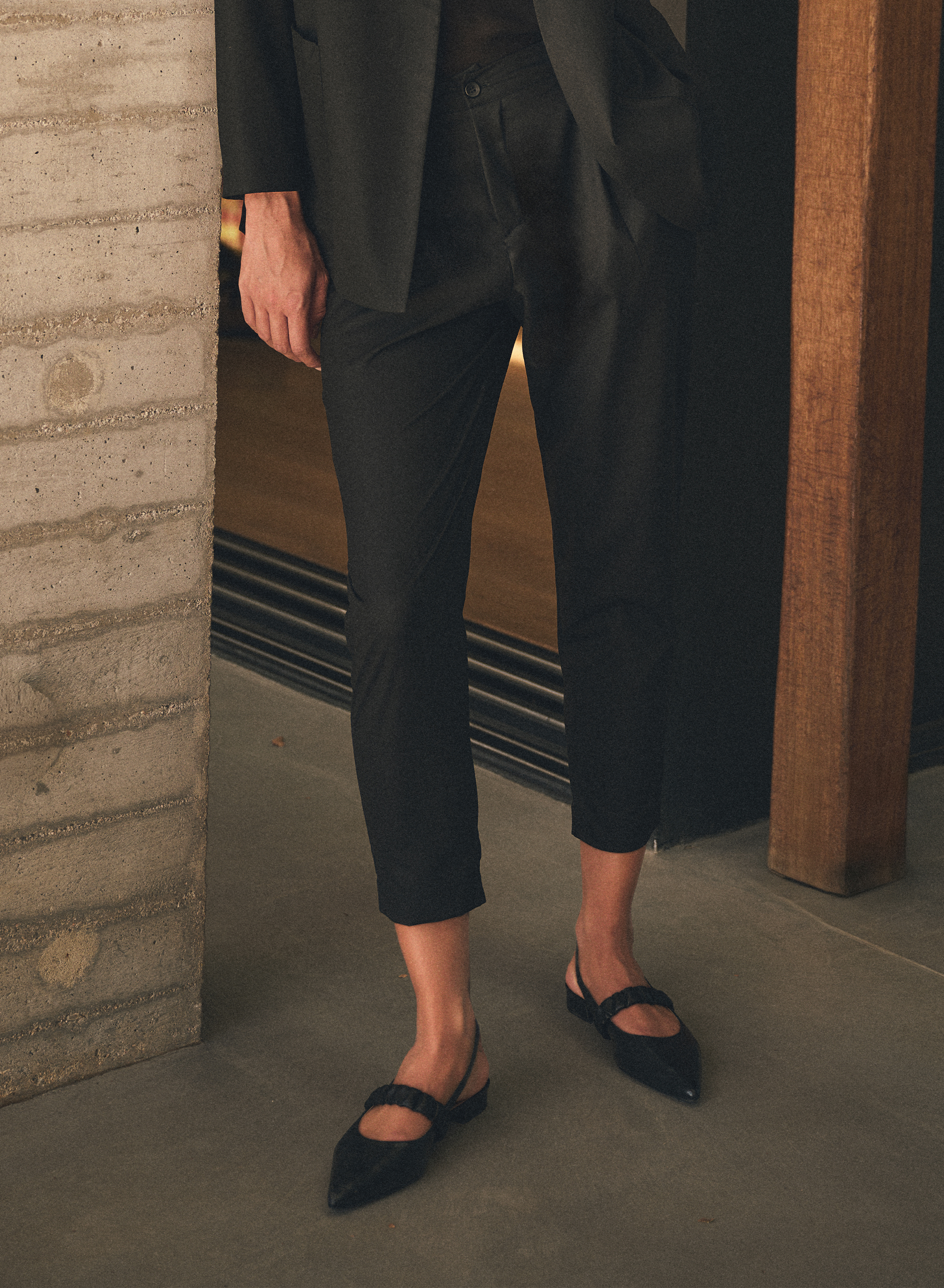 Black Trousers with pleats and with elasticated rear waistband Milla - 1