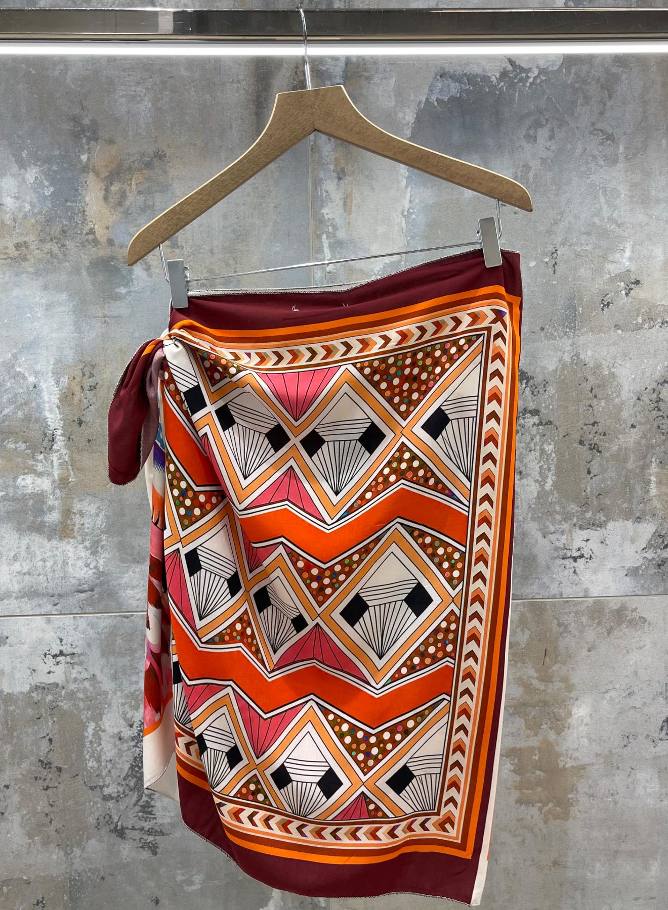 Multi colour wrap Skirt with different front and back prints Valentina Milano - 4
